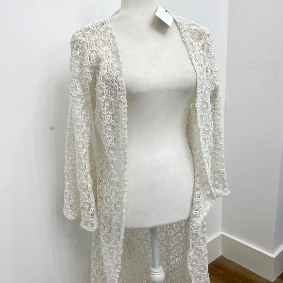 White Floral Kimono - Picture 2 of 6